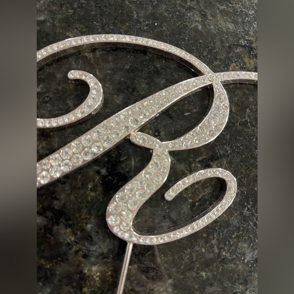 Rhinestone cake topper - letter R - Picture 2 of 5